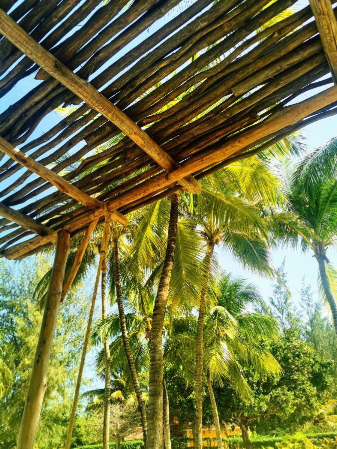 Zumzum Beach House Kinondo Exterior photo