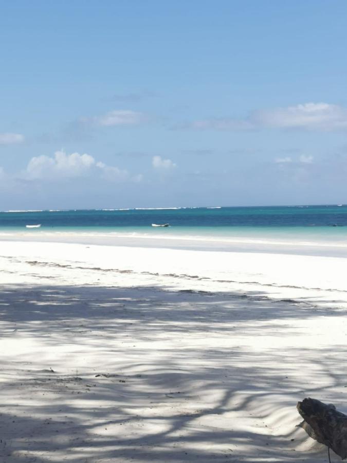 Zumzum Beach House Kinondo Exterior photo