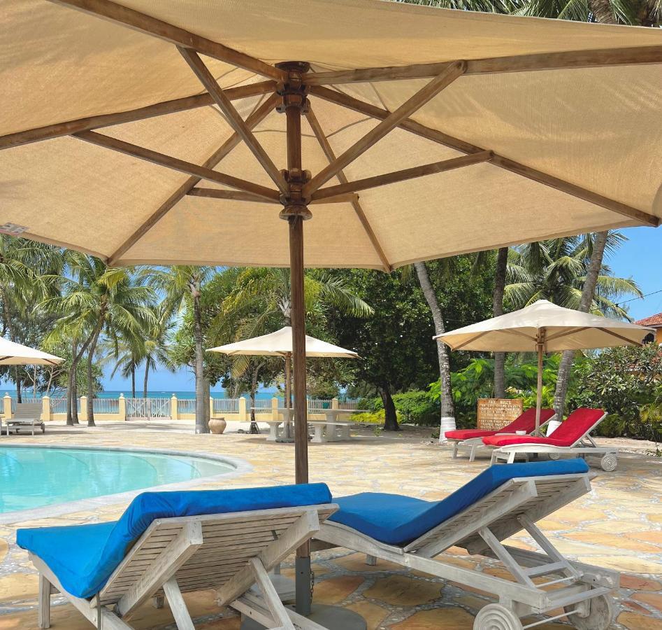 Zumzum Beach House Kinondo Exterior photo